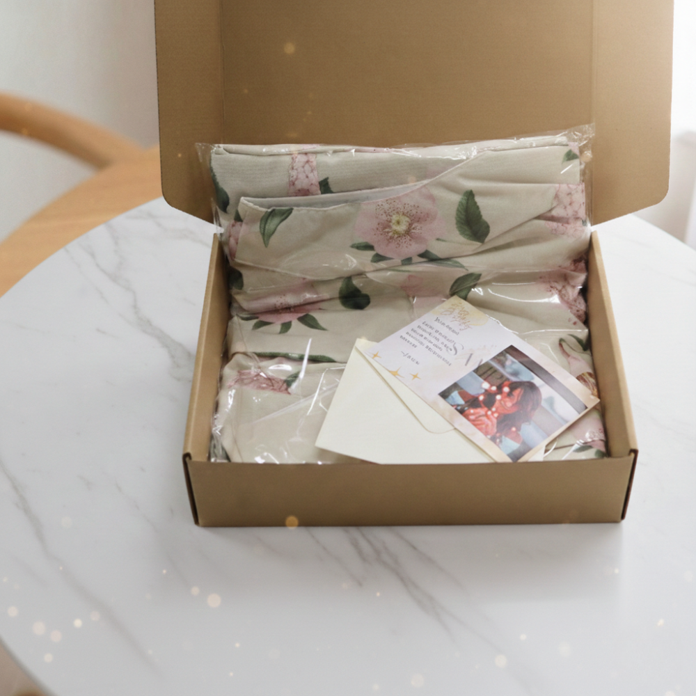 Luna Long Apron Gift Set – NewHome Floral Apron with Message Card